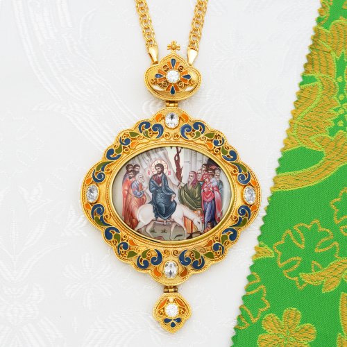 2.7.1481лпэ-2/1лп Панагия латунная с белыми камнями и эмалью в позолоте 2.7.1481лпэ-2/1лп Панагия латунная с белыми камнями и эмалью в позолоте