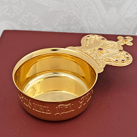 2.7.0897лп Корец латунный с красными камнями в позолоте