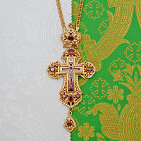 2.10.0180лп-2/1лп Наперсный латунный крест с красными камнями в позолоте