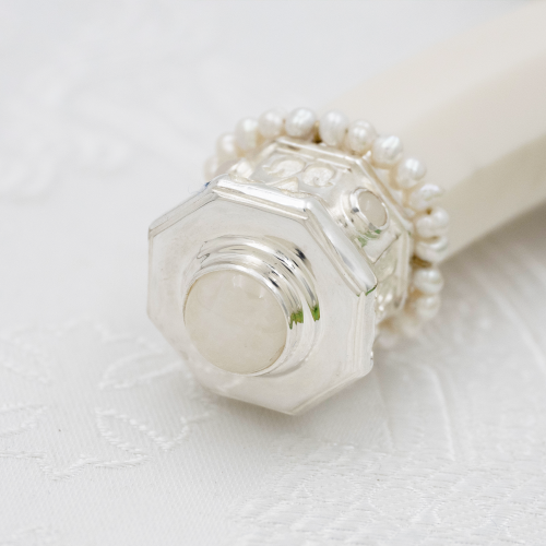 2.7.2577лнч Жезл латунный с белыми камнями в серебре фото 2