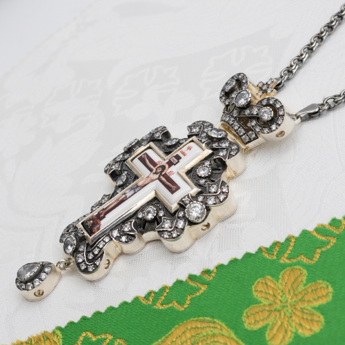 2.10.0487лр-2/1л Крест наперсный латунный с белыми камнями в серебрении фото 7 2.10.0487лр-2/1л Крест наперсный латунный с белыми камнями в серебрении фото 7