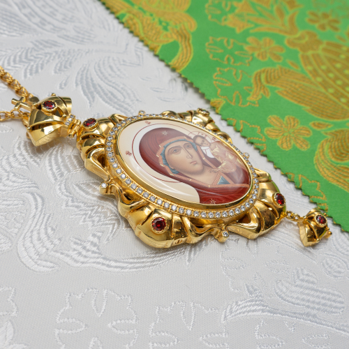 2.7.2395лп-2/1лп Панагия латунная с красными камнями в позолоте фото 7