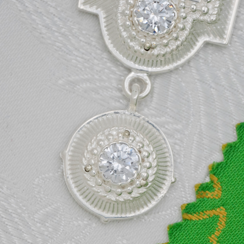 2.10.0249л-2/1л Крест латунный с белыми камнями в серебрении фото 4 2.10.0249л-2/1л Крест латунный с белыми камнями в серебрении фото 4