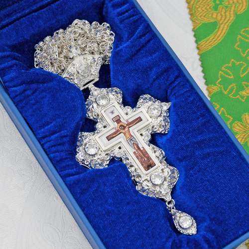 2.10.0163л-2/1л Крест наперсный латунный с белыми камнями в серебрении фото 2