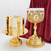 2.7.1053клпэ-К/3 Евхаристический комбинированый набор с красными камнями в позолоте на 2,5 литра