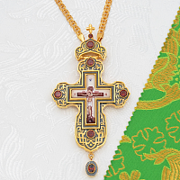 2.10.0599лпр-2/1лп Крест наперсный латунный с красными камнями в позолоте
