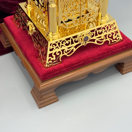 2.7.1515лп-К фото 10 2.7.1515лп-К Дарохранительница латунная с красными камнями в позолоте купить фото 10