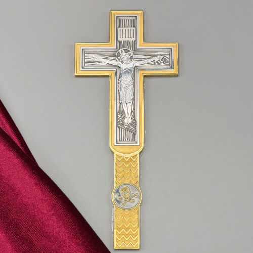 2.7.2968лпр Крест требный латунный в позолоте 