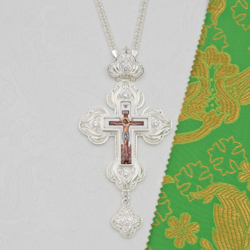 2.10.0225л-2/1л Крест наперсный латунный с белыми камнями в серебрении 2.10.0225л-2/1л Крест наперсный латунный с белыми камнями в серебрении