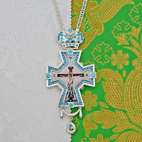 2.10.0702лэ-2/1л Наперсный латунный крест с голубыми камнями и эмалью в серебрении