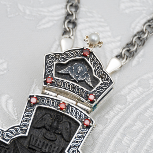 2.10.0421лр-13/1лр Крест наперсный с образом из дерева и красными камнями в серебрении фото 4