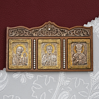 2.79.0041лф Автомобильная икона латунная на дереве с литьевыми образами