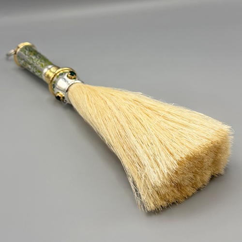 2.7.0130лф Кропило Архиерейское с зелеными камнями и эмалью в серебрении и фрагментарной позолоте фото 5 2.7.0130лф Кропило Архиерейское с зелеными камнями и эмалью в серебрении и фрагментарной позолоте фото 5