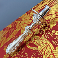 2.7.0946л Подсвечник латунный ручной