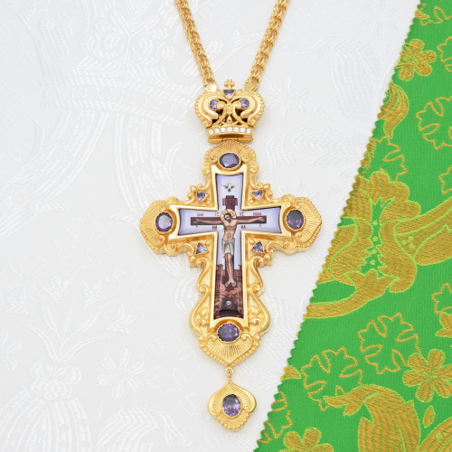 2.10.0535лп-2/113лп Крест латунный с фиолетовыми камнями в позолоте 2.10.0535лп-2/113лп Крест латунный с фиолетовыми камнями в позолоте
