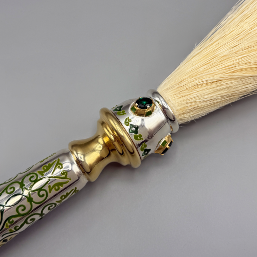 2.7.0130лф Кропило Архиерейское с зелеными камнями и эмалью в серебрении и фрагментарной позолоте фото 4 2.7.0130лф Кропило Архиерейское с зелеными камнями и эмалью в серебрении и фрагментарной позолоте фото 4