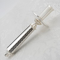 2.7.2958лр Подсвечник ручной латунный с патинированием в серебрении