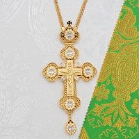 2.10.0718лп/1лп Крест наперсный латунный с белыми камнями в позолоте