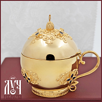 2.7.0527лп Ладанница с ручкой латунная в позолоте со вставками камней 