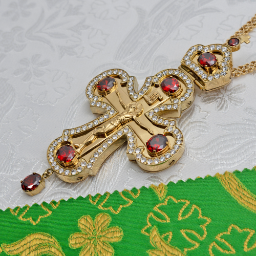 2.10.0583лп/63лп Крест наперсный латунный с красными камнями в позолоте фото 7