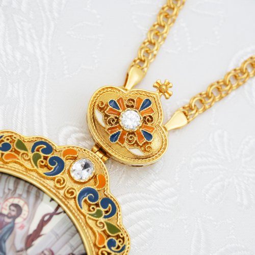 2.7.1481лпэ-2/1лп Панагия латунная с белыми камнями и эмалью в позолоте фото 5 2.7.1481лпэ-2/1лп Панагия латунная с белыми камнями и эмалью в позолоте фото 5