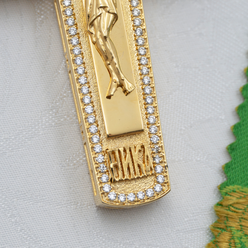 2.10.0540лнп/64лп Наперсный крест латунный со вставками в позолоте фото 4