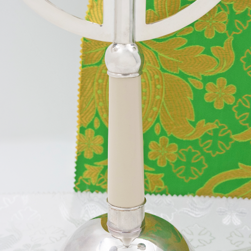 2.7.2074л-К Трикирий дикирий латунный в серебрении фото 13