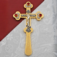 2.7.0619лпр Крест требный латунный с красными камнями в позолоте