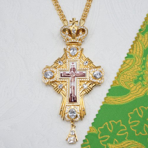 2.10.0519лп-2/1лп Крест наперсный латунный с белыми камнями в позолоте 2.10.0519лп-2/1лп Крест наперсный латунный с белыми камнями в позолоте