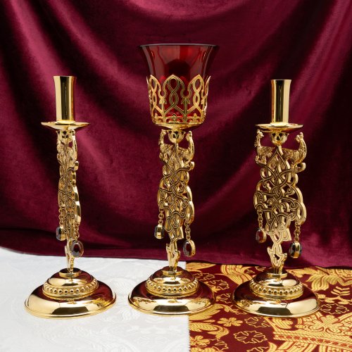 2.7.2871лп-К Набор напрестольный - лампада и подсвечники в позолоте фото 2 2.7.2871лп-К Набор напрестольный - лампада и подсвечники в позолоте фото 2