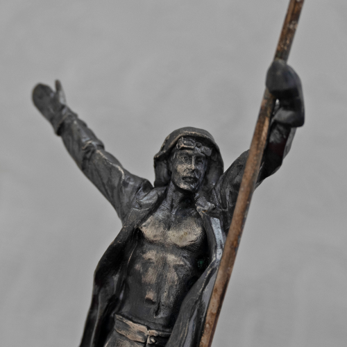 2.13.0135л Скульптура «Сталевар» с подставкой под ручку латунная на основании из акрила фото 5 2.13.0135л Скульптура «Сталевар» с подставкой под ручку латунная на основании из акрила фото 5