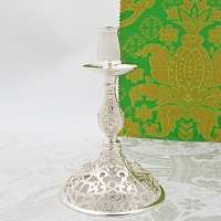 2.7.2670л Подсвечник латунный с белыми камнями в серебрении