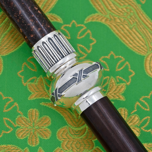 2.7.2577лрч Жезл латунный с фиолетовыми камнями и жемчугом в серебре фото 2 2.7.2577лрч Жезл латунный с фиолетовыми камнями и жемчугом в серебре фото 2