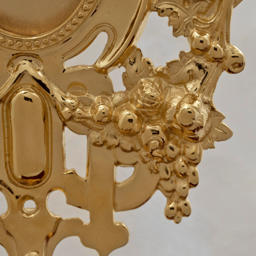 2.7.1889лп Мощевик латунный на ножке в позолоте фото 4 2.7.1889лп Мощевик латунный на ножке в позолоте фото 4