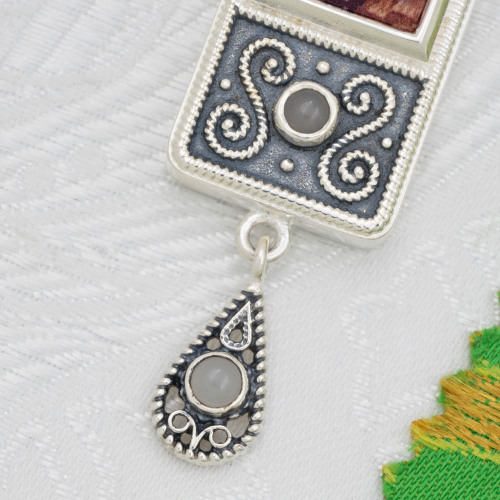 2.10.0643лр-2/1лр Крест наперсный латунный с белыми камнями в серебрении фото 5