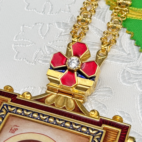 2.7.2708лп-18/155лп-М Панагия латунная с красными камнями в позолоте фото 5 2.7.2708лп-18/155лп-М Панагия латунная с красными камнями в позолоте фото 5