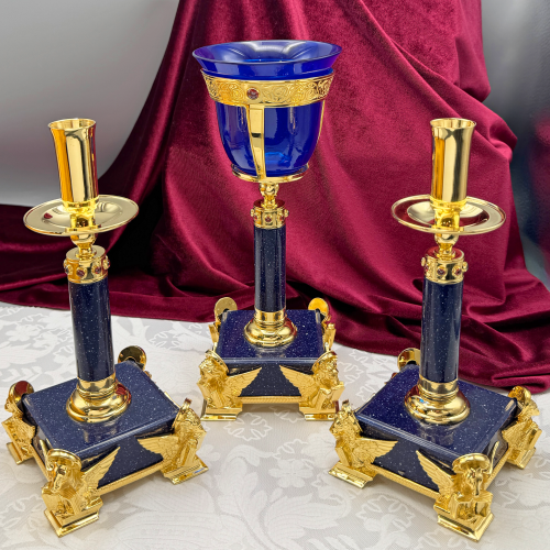 2.7.2664лпч-К Набор напрестольный - лампада и подсвечники в позолоте с акриловыми ножками