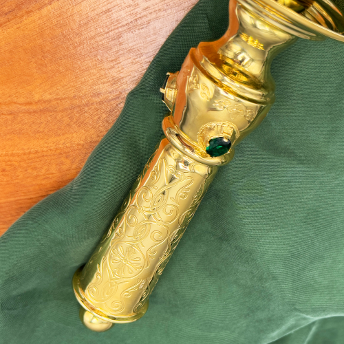 2.7.0763лп Подсвечник латунный в позолоте ручной со вставками и с травлением фото 2