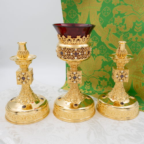 2.7.0694лп-К Напрестольный комплект с красными камнями в позолоте