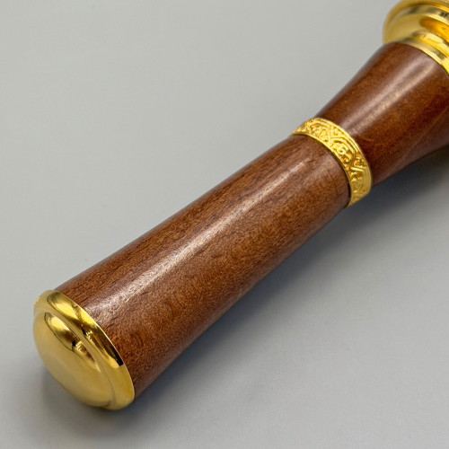 2.7.2125лп Кропило латунное в позолоте с деревянной ручкой фото 4