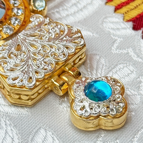 2.10.0417лп-2/1лп Крест наперсный в позолоте фото 5 2.10.0417лп-2/1лп Крест наперсный в позолоте фото 5