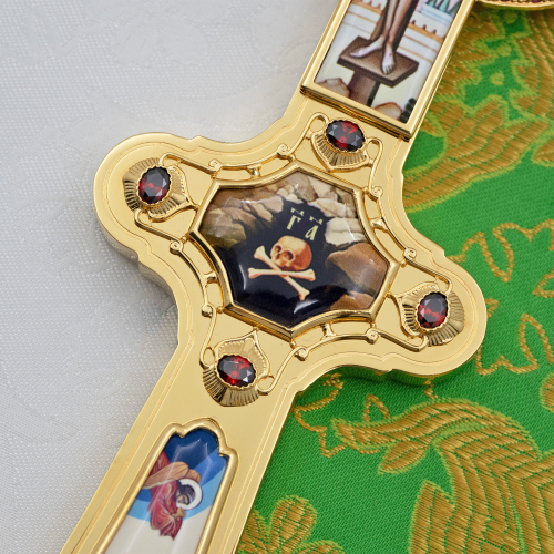 2.7.0834лп Напрестольный латунный крест с красными камнями в позолоте фото 7 2.7.0834лп Напрестольный латунный крест с красными камнями в позолоте фото 7