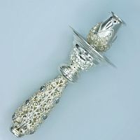 2.7.0742л Подсвечник ручной латунный со вставками