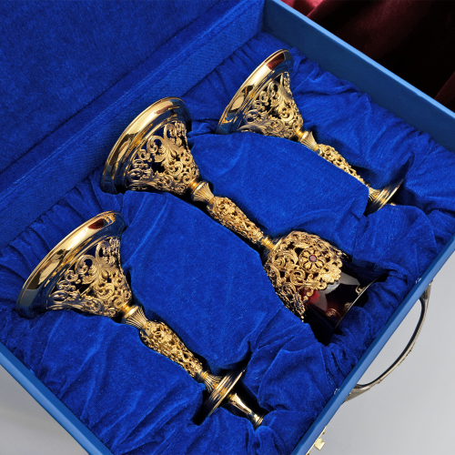 2.7.1596лп-К Набор напрестольный - лампада и подсвечники в позолоте фото 4 2.7.1596лп-К Набор напрестольный - лампада и подсвечники в позолоте фото 4