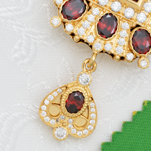 2.10.0216лп-2/1лп Крест латунный с красными камнями в позолоте фото 5