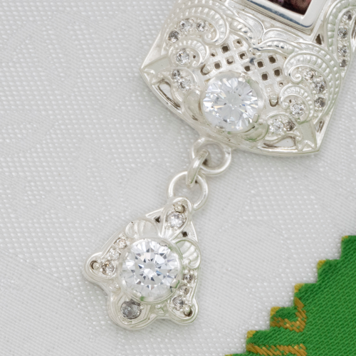 2.10.0178л-2/1л Крест наперсный латунный с белыми камнями в серебрении фото 4 2.10.0178л-2/1л Крест наперсный латунный с белыми камнями в серебрении фото 4