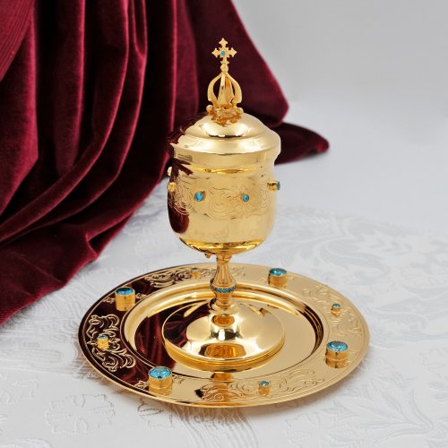 2.7.0074лп Чаша для елеопомазания из набора латунная с голубыми камнями в позолоте 2.7.0074лп Чаша для елеопомазания из набора латунная с голубыми камнями в позолоте