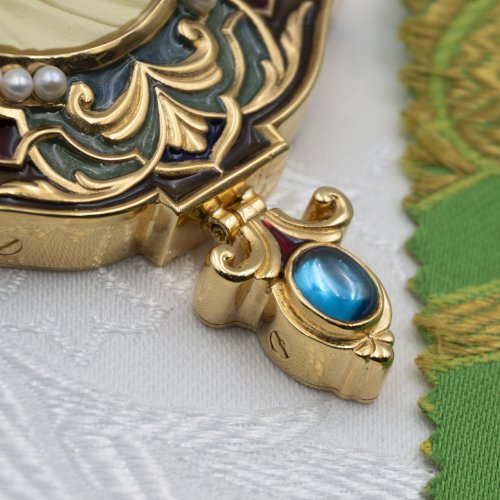 2.7.2620лп-11/1лп-К-М Архиерейский наперсный комплект в позолоте фото 6 2.7.2620лп-11/1лп-К-М Архиерейский наперсный комплект в позолоте фото 6