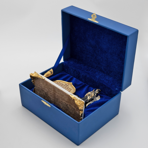 2.13.0282лпч-159 Визитница латунная в позолоте «Ангел Хранитель» фото 3 2.13.0282лпч-159 Визитница латунная в позолоте «Ангел Хранитель» фото 3