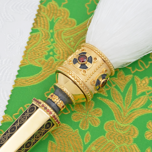 2.7.2945лпр-31 Кропило Архиерейское латунное с красными камнями и патинированием в позолоте фото 2 2.7.2945лпр-31 Кропило Архиерейское латунное с красными камнями и патинированием в позолоте фото 2